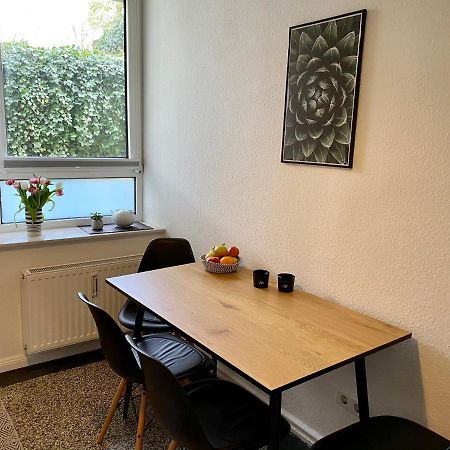 Zentrumsnahe Schoene Altbauwohnung Bis 4 Personen Flensburg Bagian luar foto