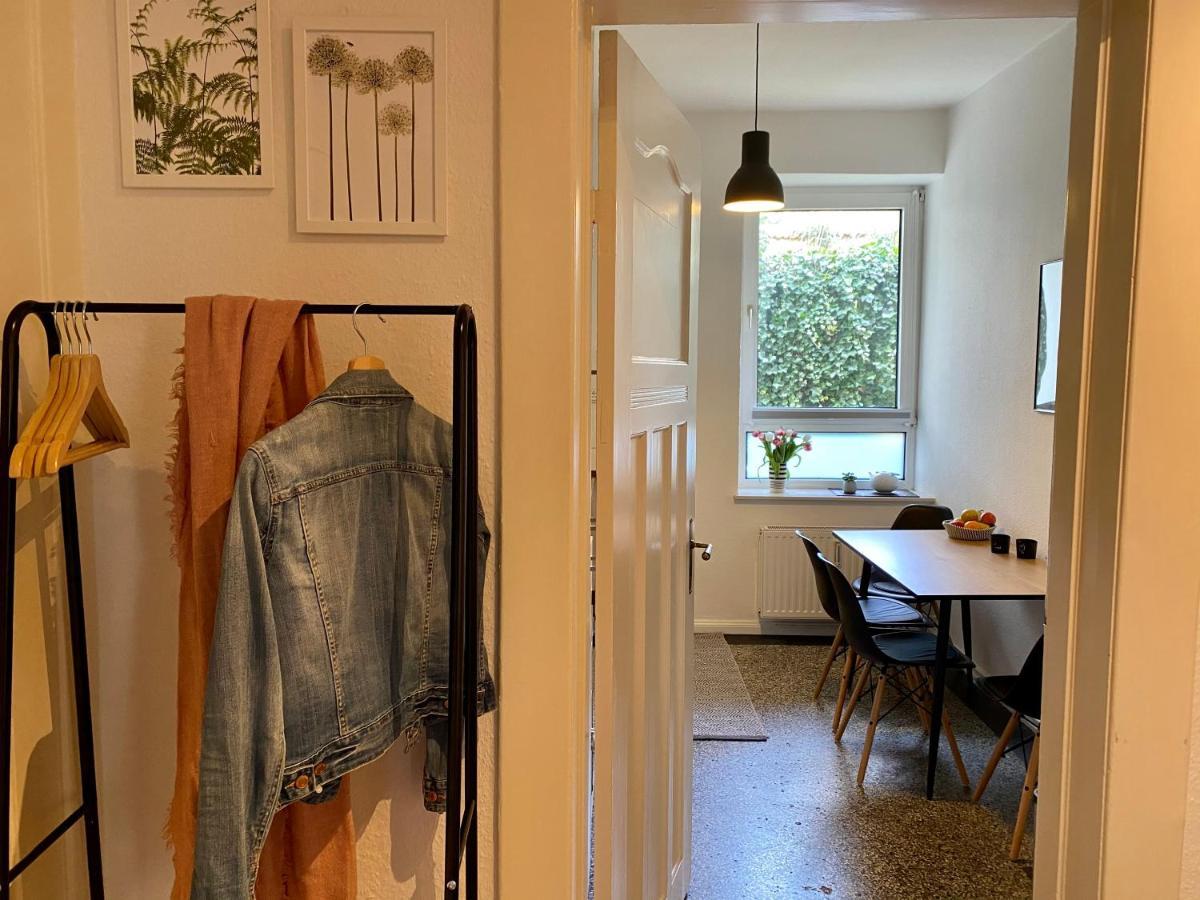 Zentrumsnahe Schoene Altbauwohnung Bis 4 Personen Flensburg Bagian luar foto